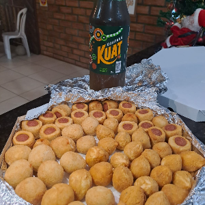 combo salgados sortidos+kuat 2l