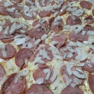 Pizza Calabresa com cebola