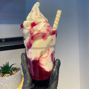Sundae de Abacaxi ao Vinho 200ml