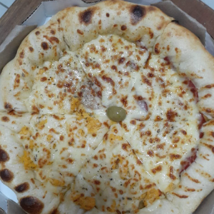 Pizza  6 Fatias 2 Sabores (broto)