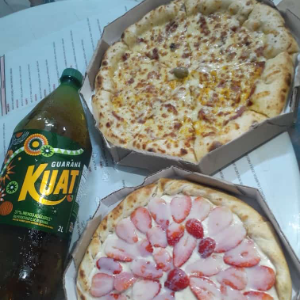 COMBO MÉDIA: Pizza 8 Fatias Média c/Borda + Broto c/Borda +Guaraná  2L
