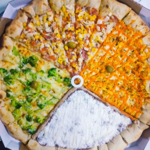 COMBO GIGANTE: Pizza 20 Fatias 4 Sabores + Guaraná  2L
