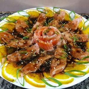 Carpaccio de salmão