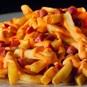 Fritas c/ cheddar e bacon