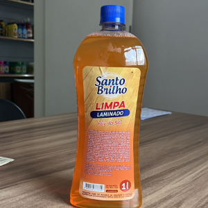 Limpa Piso Laminado Santo Brilho